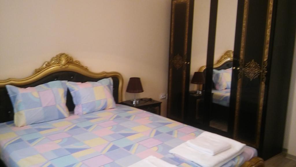 Apartment Izabel Yambol エクステリア 写真
